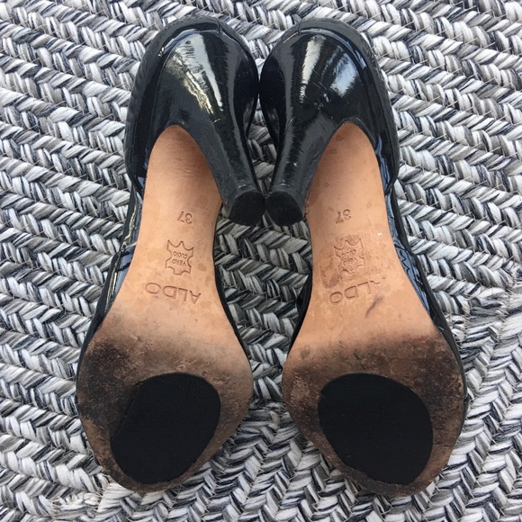 Aldo - Black Patent Leather Peep Toe Heels - Picture 5 of 5